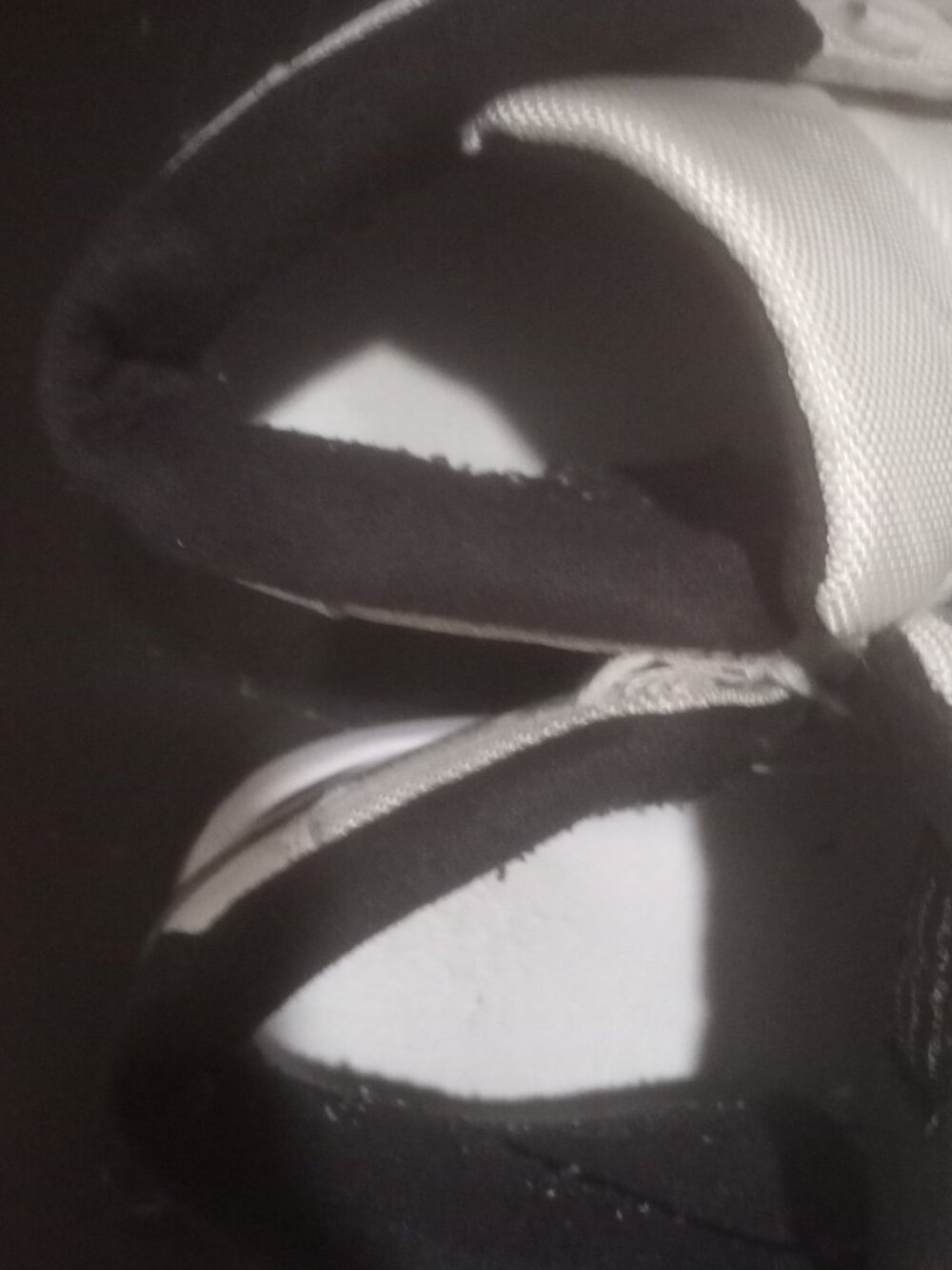 Nike Air Jordan 11 Retro Concord 2018 Size 8.5 378037-100 - Picture 15 of 16